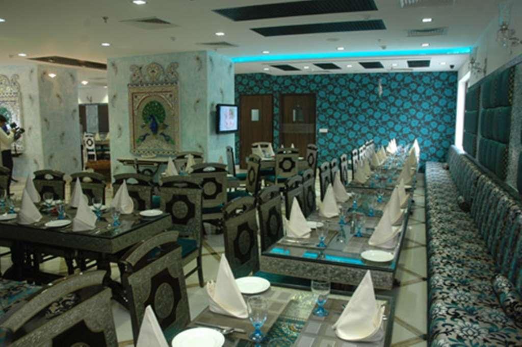 Hotel The Ashok, Nové Dillí Restaurace fotografie